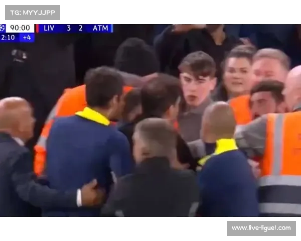 雷恩客场一球小胜巴黎FC,球迷赛后遭遇冲突事件 雷恩客场一球小胜巴黎FC,球迷赛后遭遇冲突事件