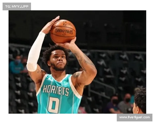 黄蜂布里奇斯次节12分，单节率队完成逆转