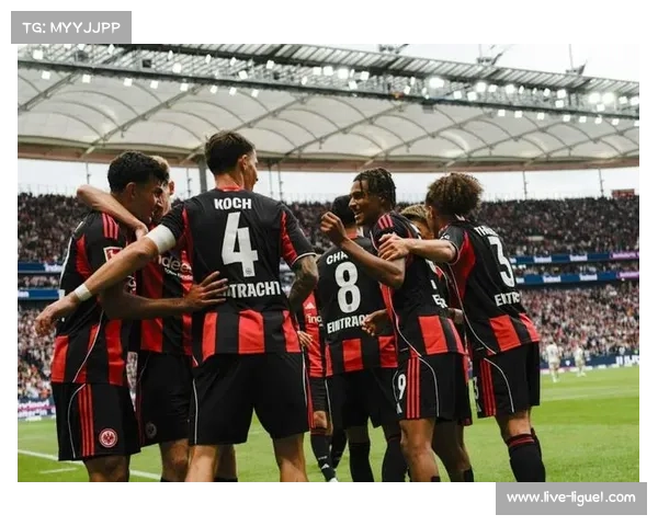 法兰克福3-3不莱梅，新援首秀替补献绝平