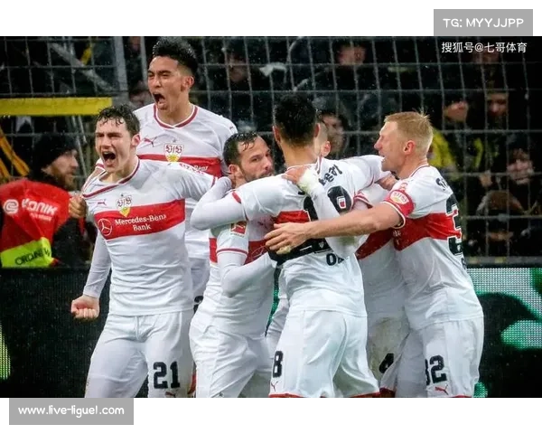 法兰克福前锋伯克特患病缺席,卡利穆恩多肌肉受伤高挂免战牌 法兰克福前锋伯克特患病缺席,卡利穆恩多肌肉受伤高挂免战牌